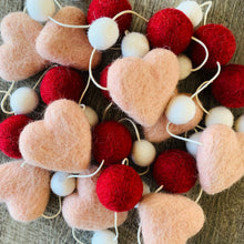Load image into Gallery viewer, Be My Valentine Garland
