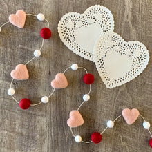 Load image into Gallery viewer, Be My Valentine Garland
