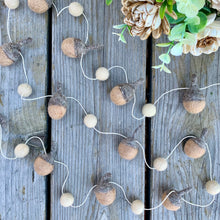 Load image into Gallery viewer, NEW - Vintage Acorn Garland (Spaced)
